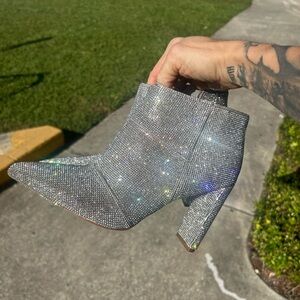 New with Tags Steve Madden Silver Ankle Boots Size 8